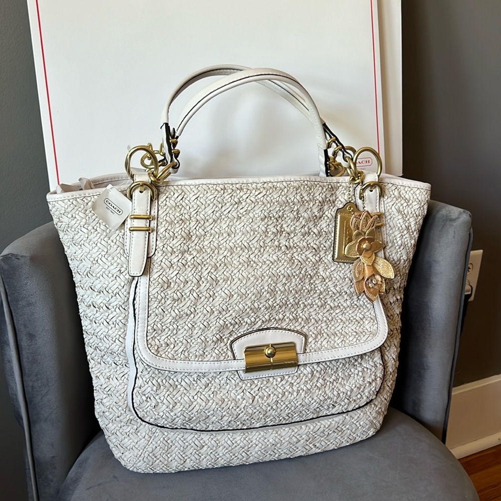 NWT Coach Kristin Pinnacle White Woven Leather Tote Gold Floral Hangtag Detail